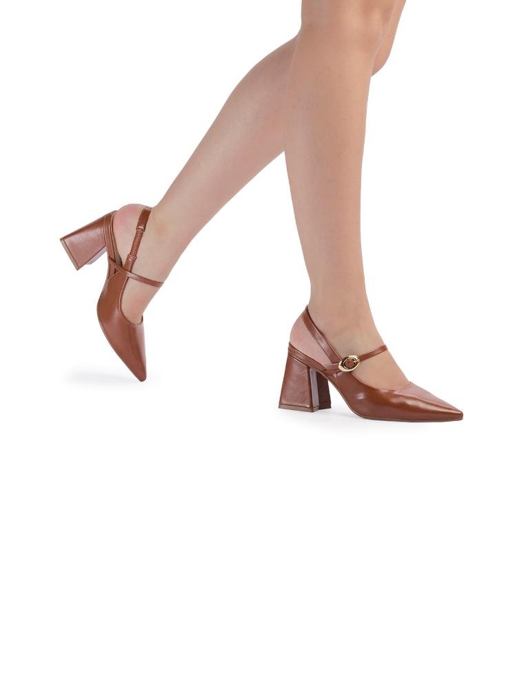 Scarpin Bebecê Bico Fino Fivela Oval Salto Bloco Marrom 2
