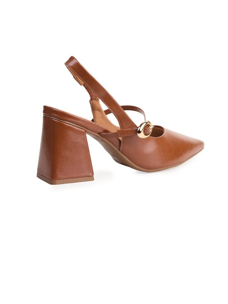 Scarpin Bebecê Bico Fino Fivela Oval Salto Bloco Marrom 4
