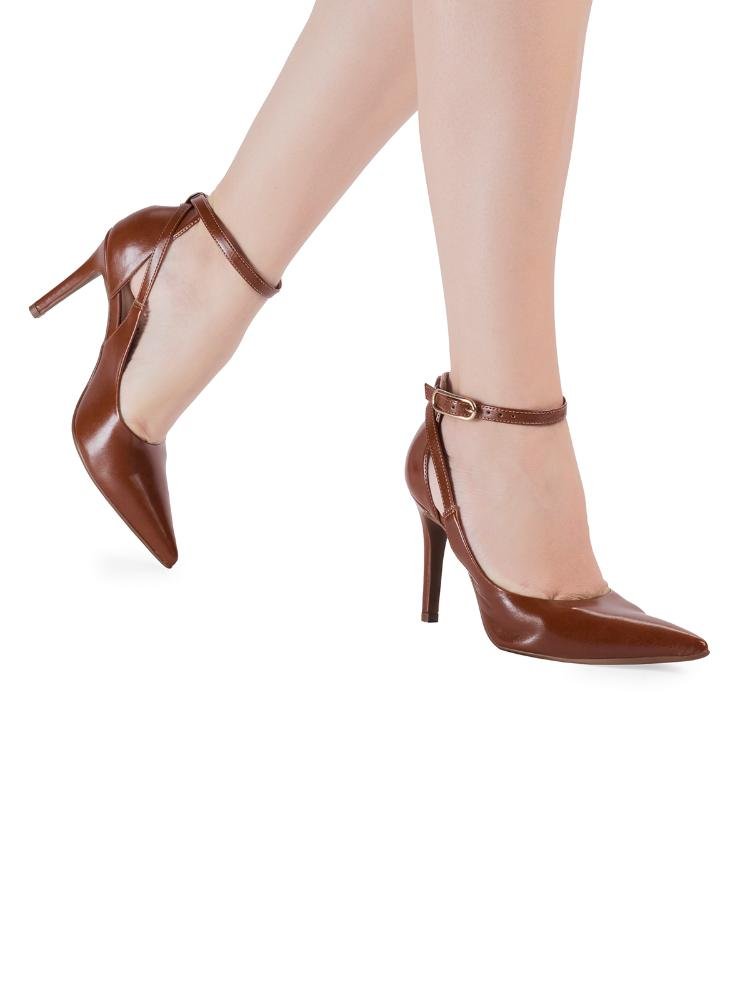 Scarpin Bebecê com Salto Fino Classica Marrom 2