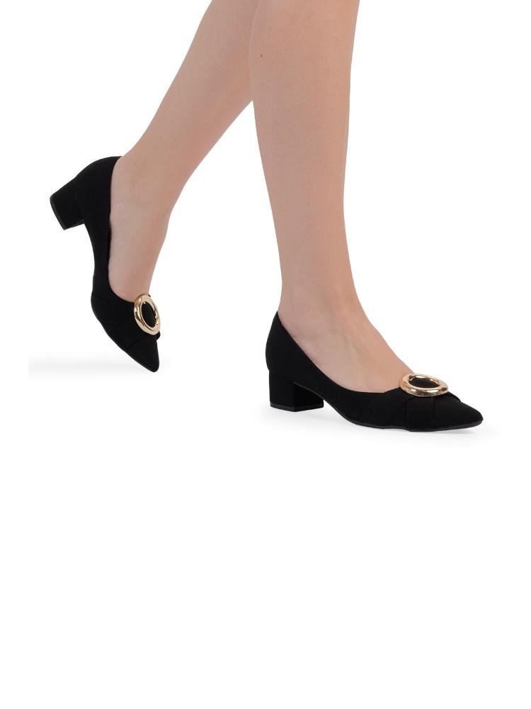 Scarpin Bebecê Salto Baixo com Fivela Decorativa Preto 2