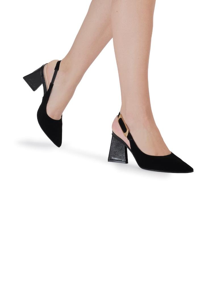Scarpin Bebecê Bico Fino com Tira Ajustável e Salto Bloco Preto 2