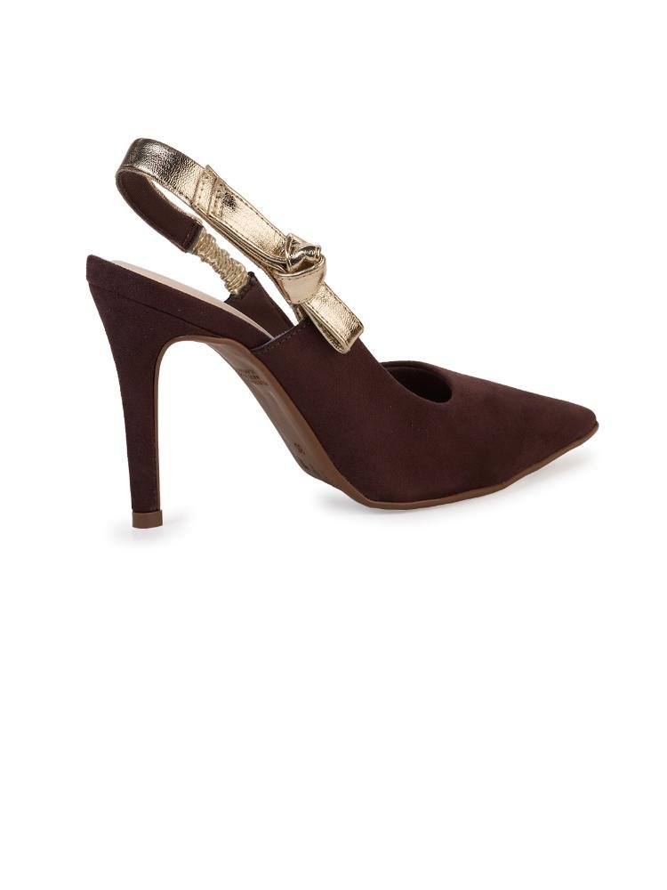 Scarpin Bebecê Slingback com Tira Metalizada e Salto Fino Marrom 4