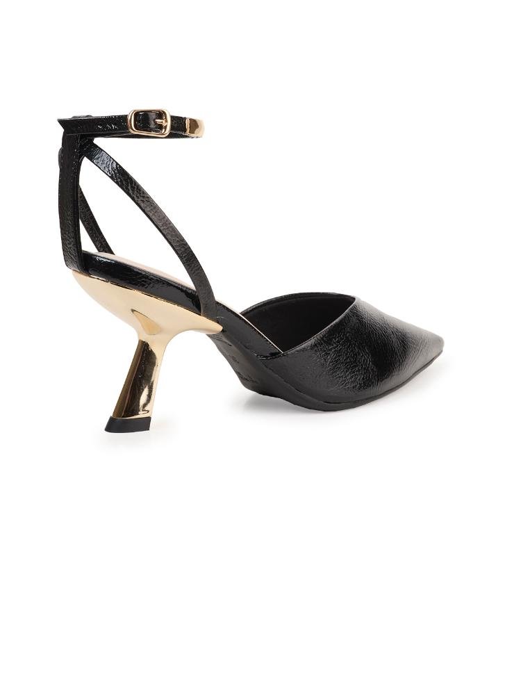 Scarpin Salto Fino Bebecê Bico Fino com Tira no Tornozelo Preto 4