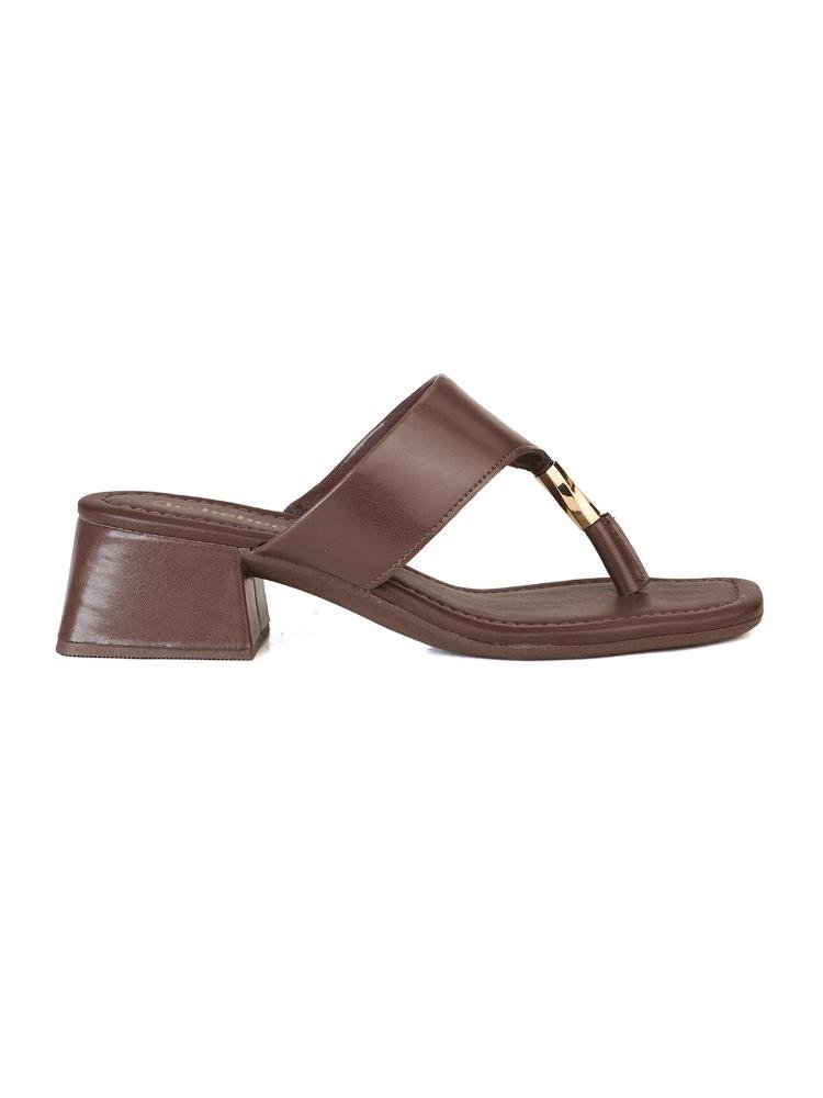 Tamanco Bebecê Thong Sandal com Detalhe Metal Casual