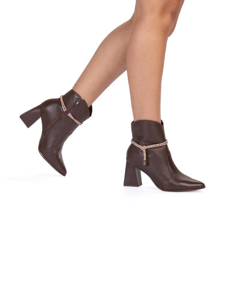 Bota Bebecê Couro Pulseira Strass Marrom 2