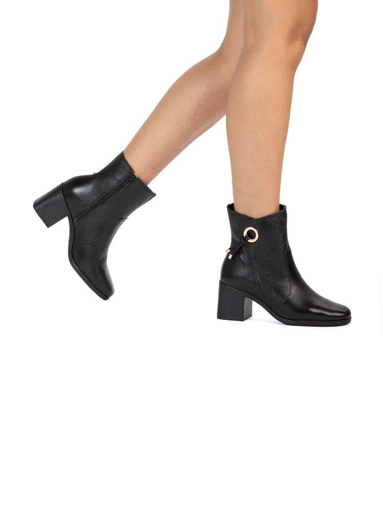 Bota Bebecê Em Couro Com Ilhós Lateral Preto 2
