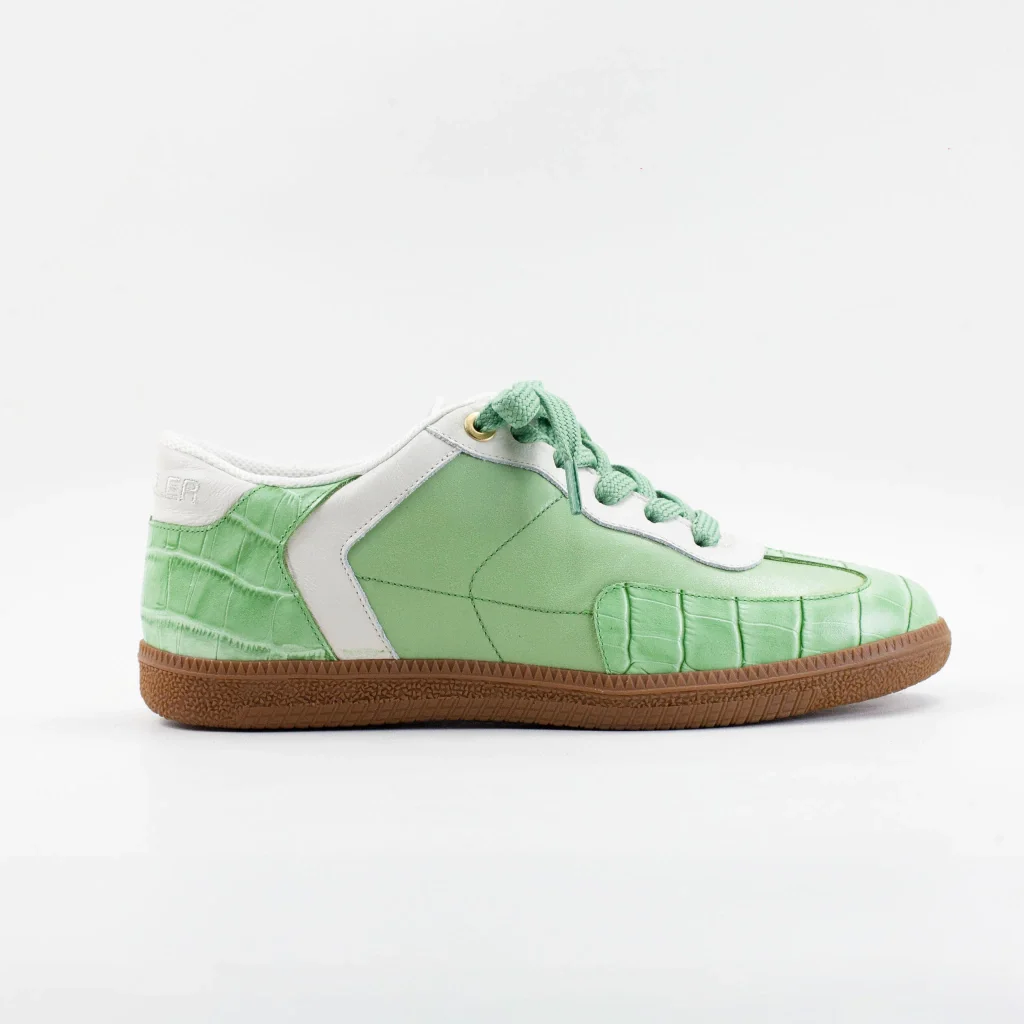 Tênis Cassey em Couro Cor Verde Candy Colors