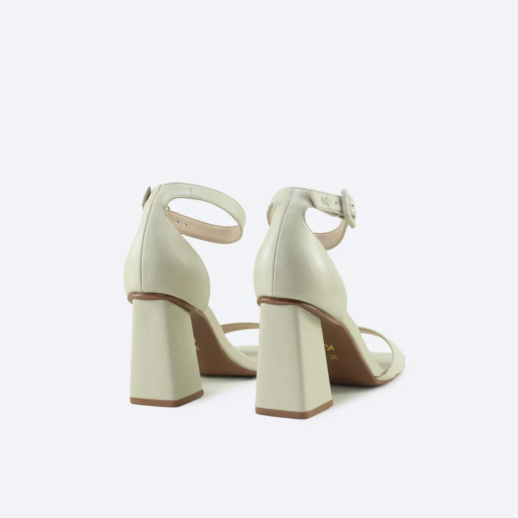 Sandália Aurora em Couro na Cor Off White Branco 3