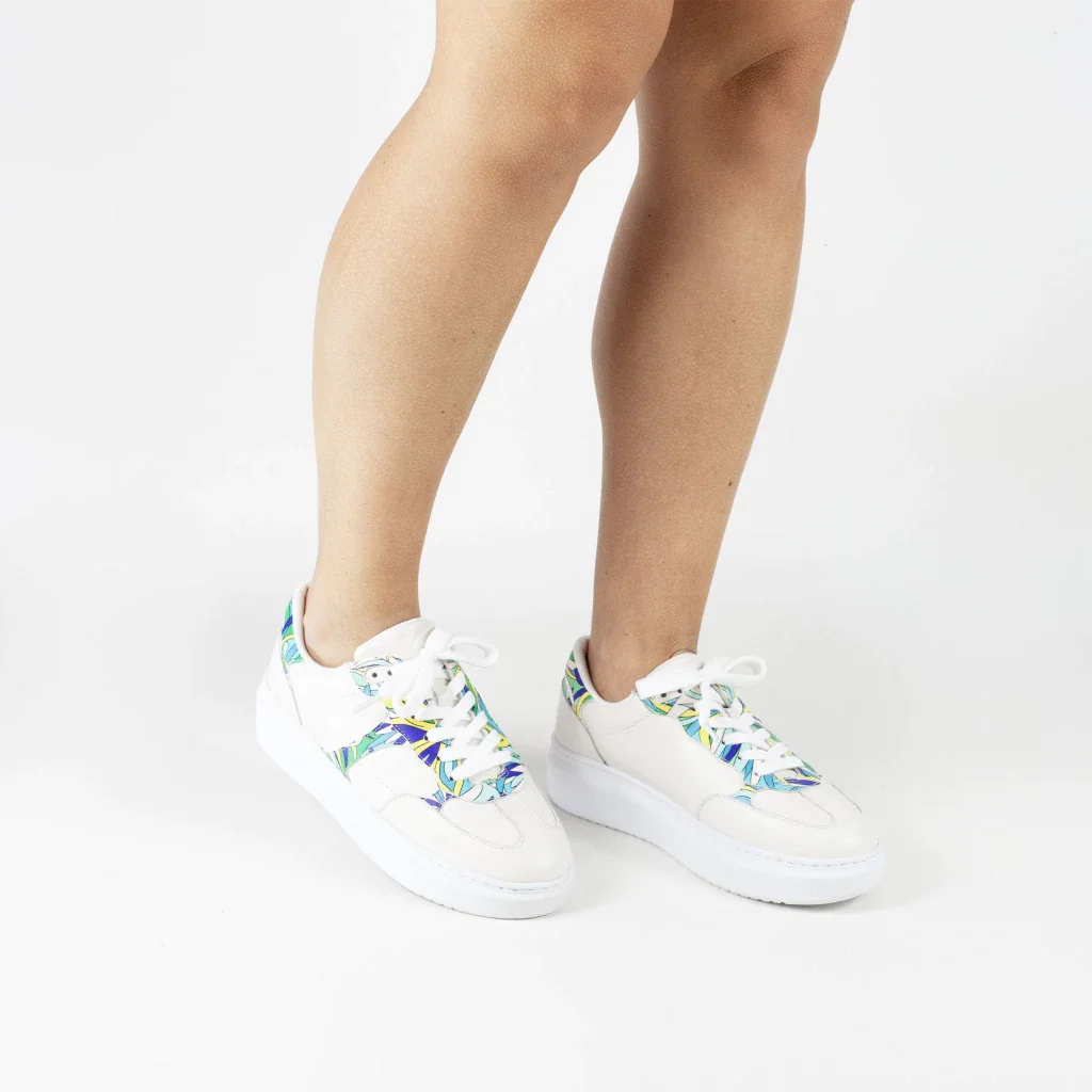 Tênis Ruby em Couro Cor Off White/Floral Verde Branco 2