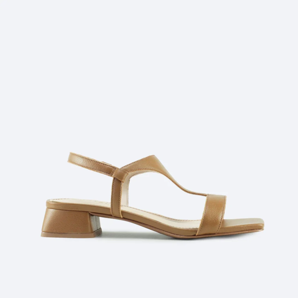 Sandália Clarice em Couro Cor Caramelo