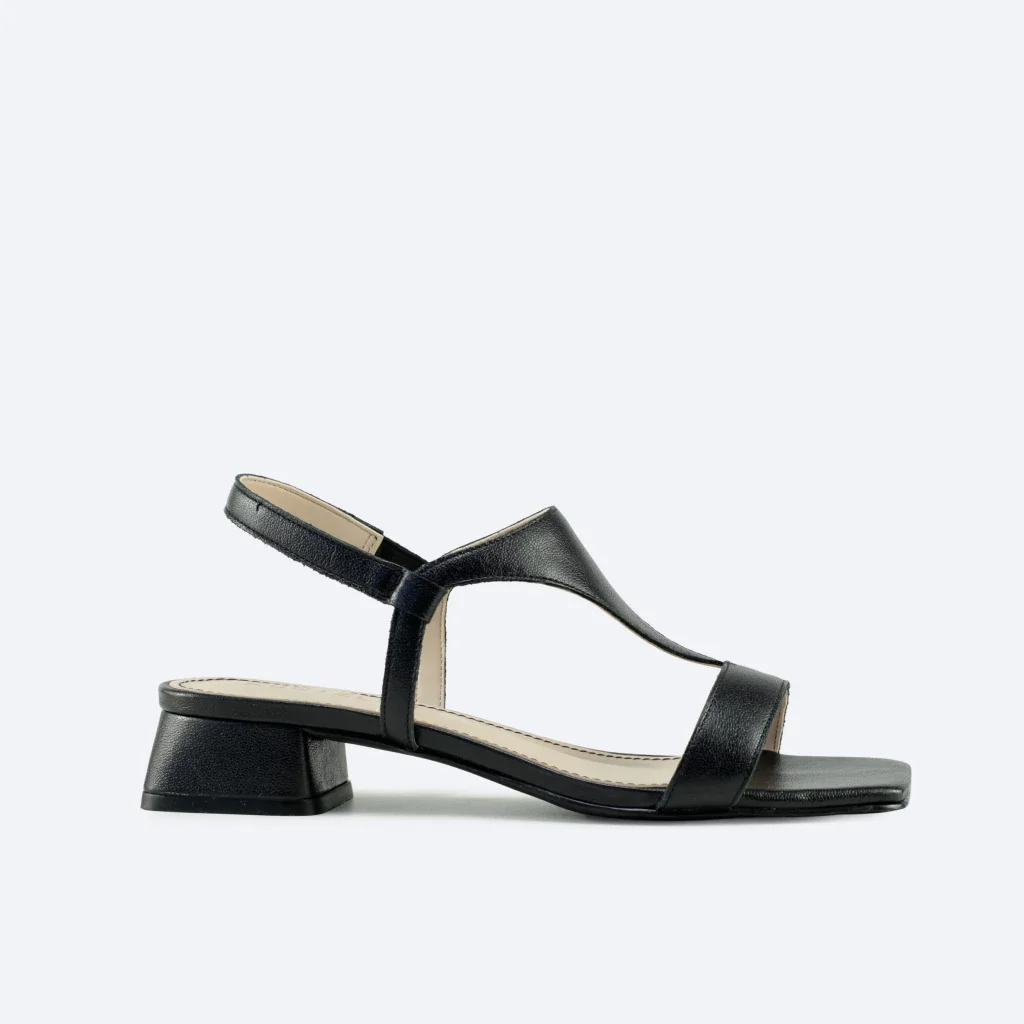 Sandália Clarice em Couro Cor Preta