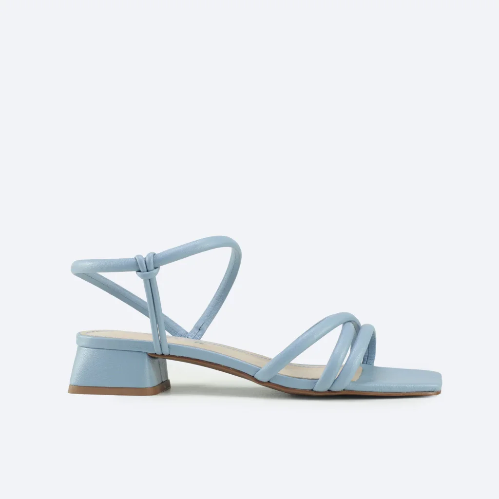 Sandália Giovanna em Couro Cor Azul Céu