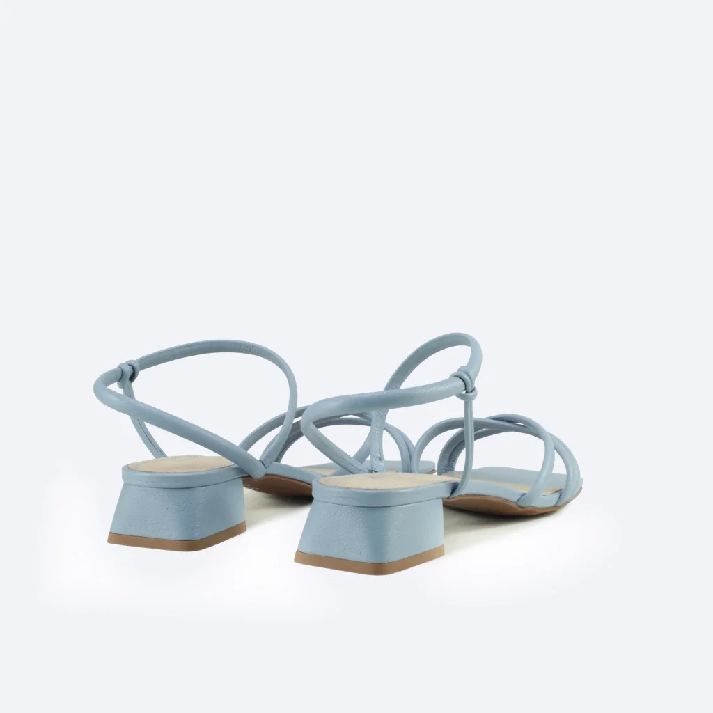 Sandália Giovanna em Couro Cor Azul Céu Azul 3