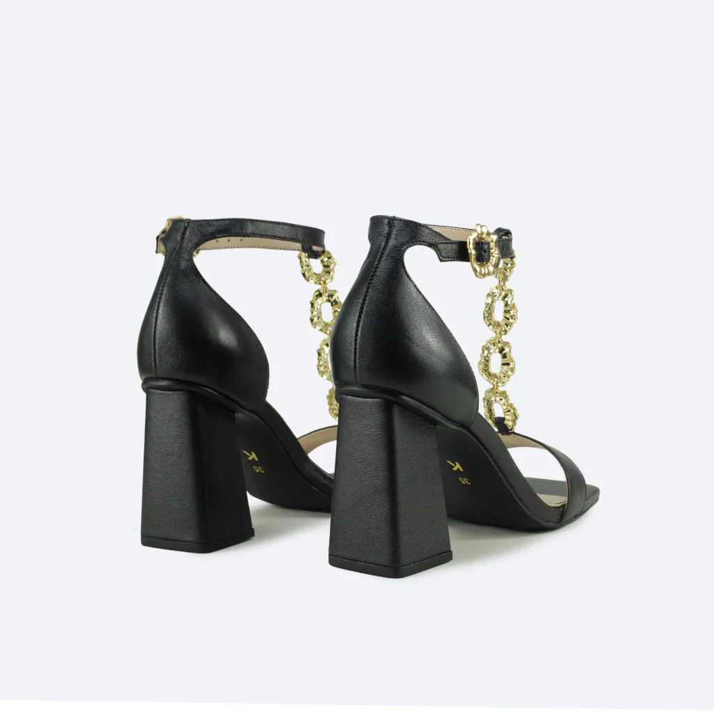 Sandália Estela em Couro na Cor Preto Preto 3