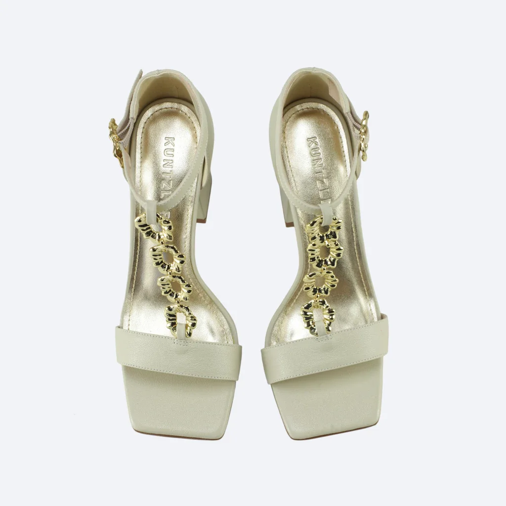 Sandália Estela em Couro na Cor Off White Branco 2