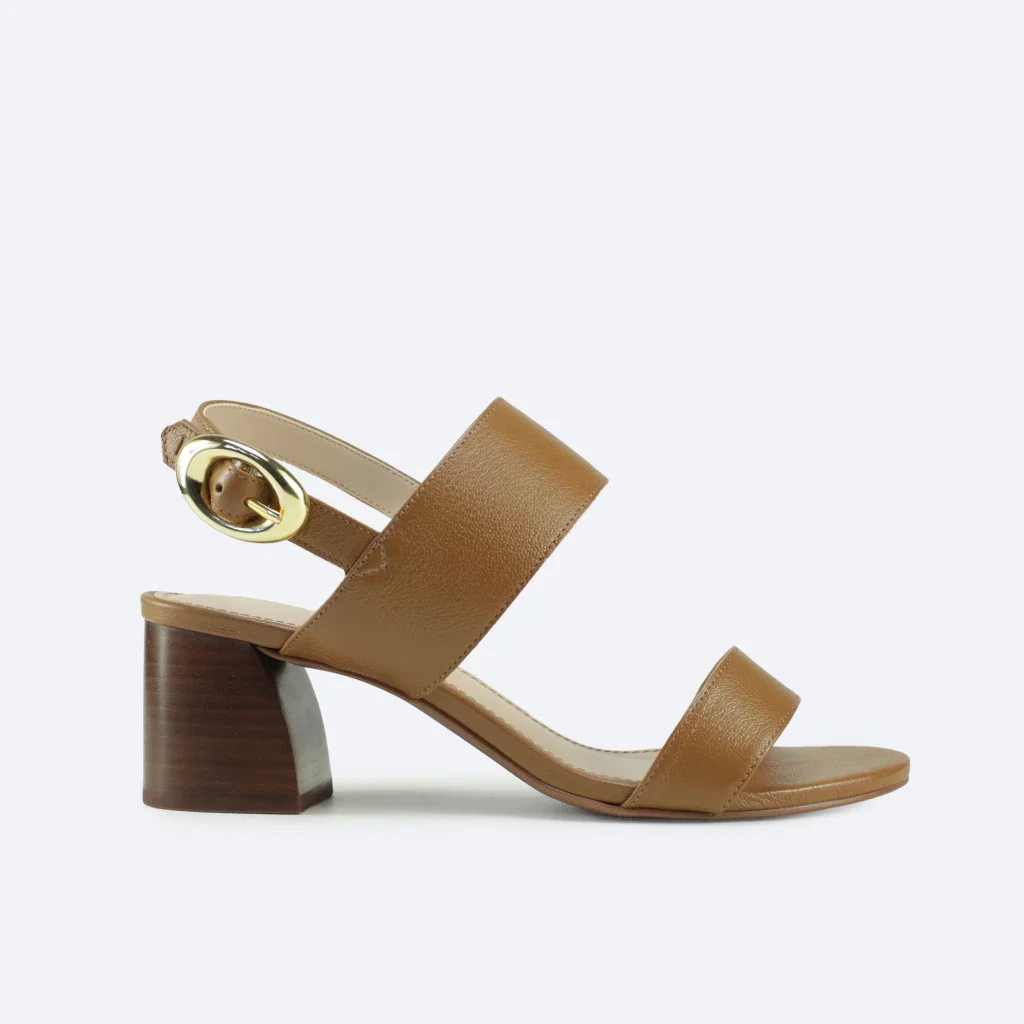 Sandália Helena em Couro na Cor Caramelo