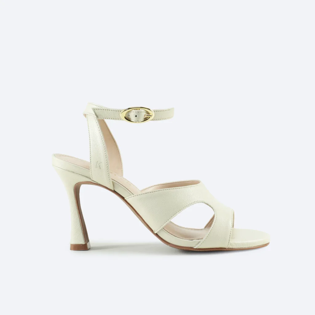 Sandália Marcela em Couro Cor Off White Branco 3