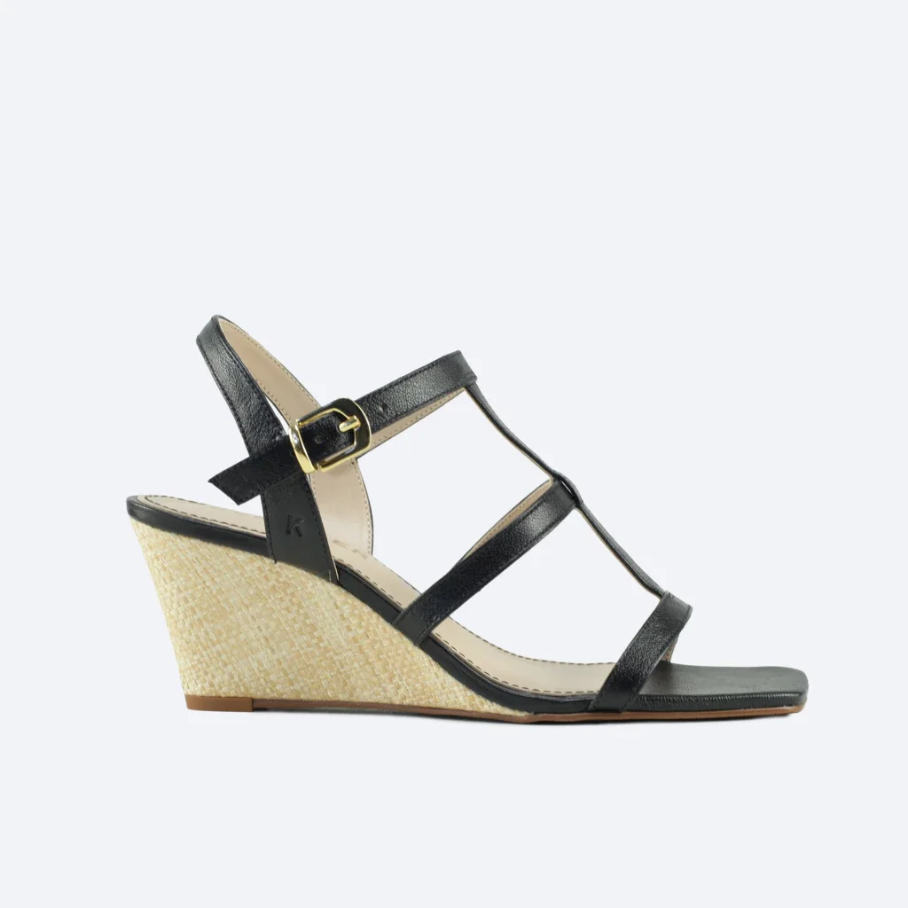 Sandália Mirela em Couro Cor Preta