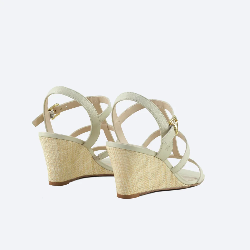 Sandália Mirela em Couro Cor Off White Branco 3