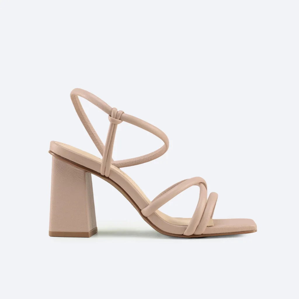 Sandália Olívia em Couro na Cor Nude
