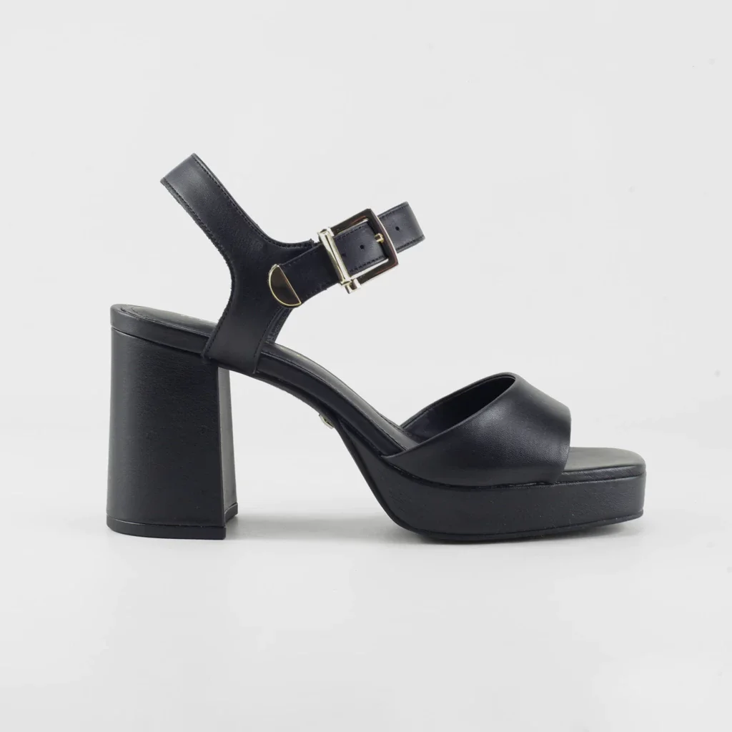 Sandália Plataforma Elisa em Couro Cor Preta