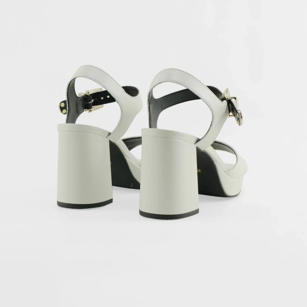 Sandália Plataforma Elisa em Couro Cor Off White Branco 4