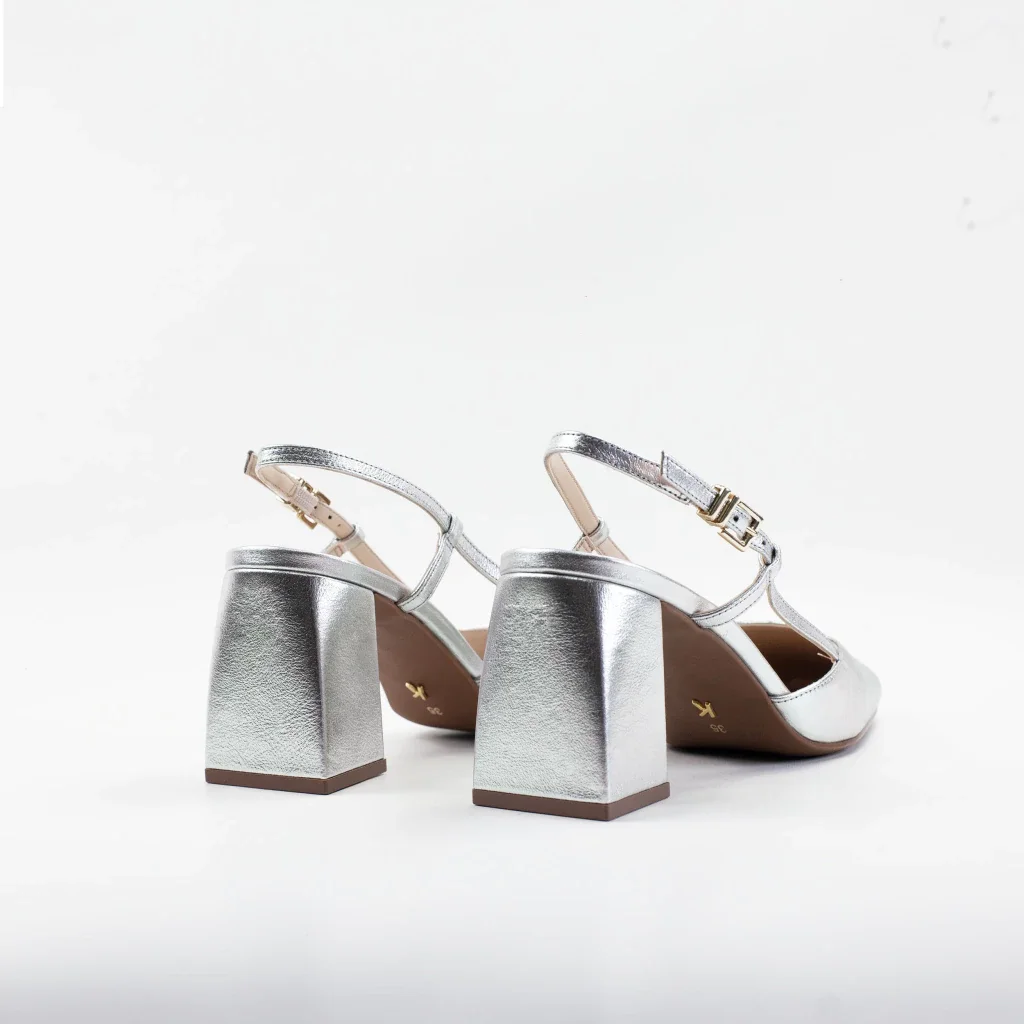 Slingback Amber em Couro Metalizado Cor Prata Prata 3
