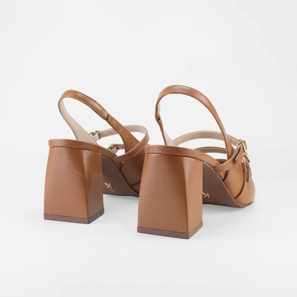 Slingback Monique em Couro Cor Caramelo Marrom 4