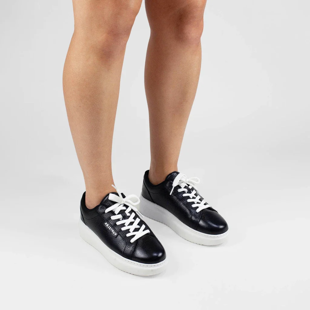 Tênis Vivian em Couro Cor Preto Preto 2