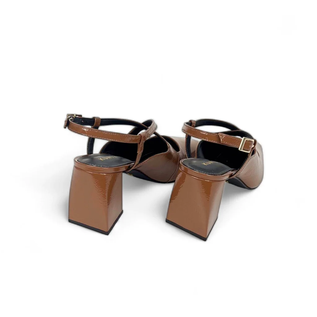 Slingback Monique em Verniz Cor Tabaco Marrom 4