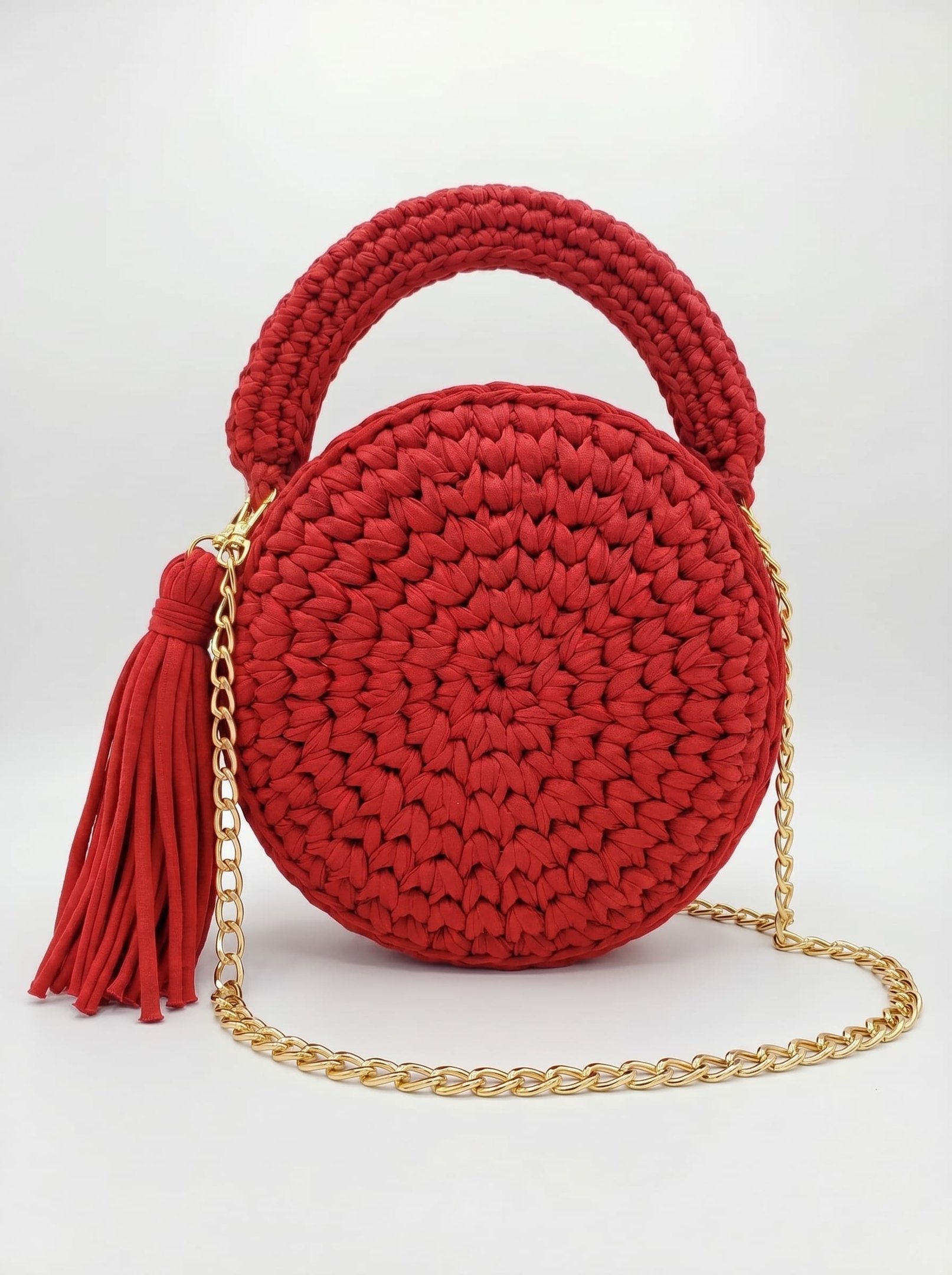 Bolsa Ravena em Croche Premium  Elegancia Artesanal com Corrente Dourada