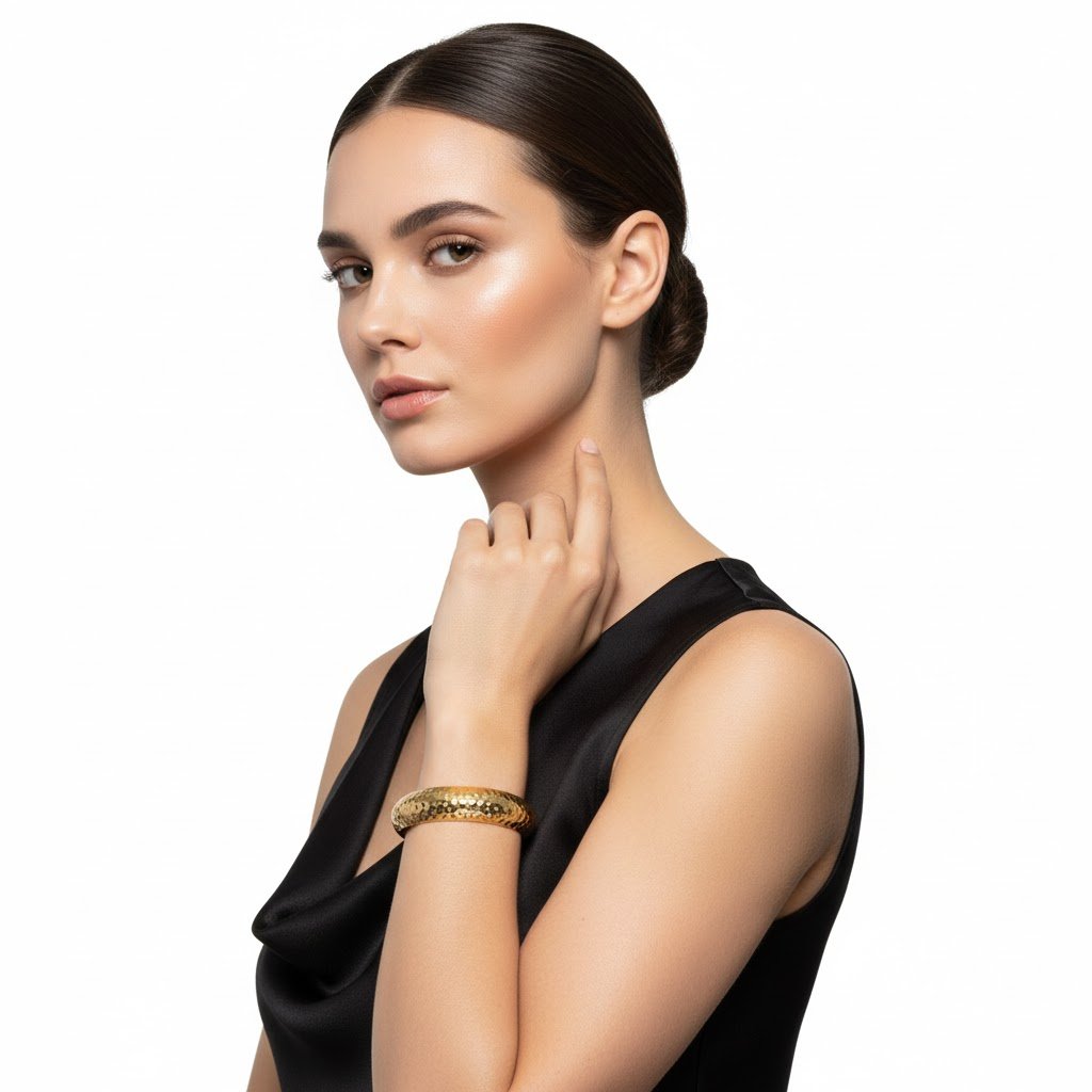 BRACELETE MEIA CURVA BANHADO EM OURO 18K Dourado 2