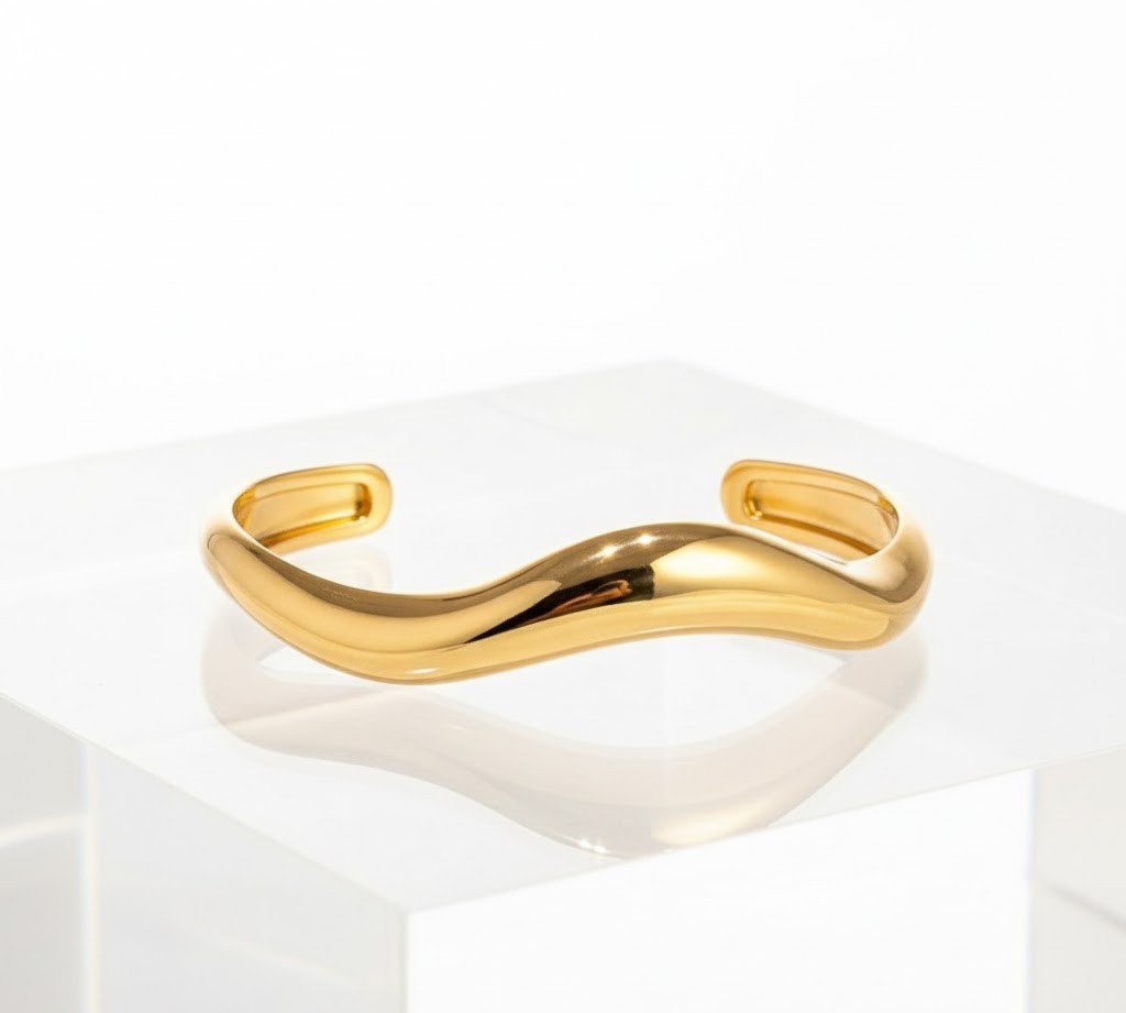 BRACELETE LISO MEIA CANA BANHADO EM OURO 18K