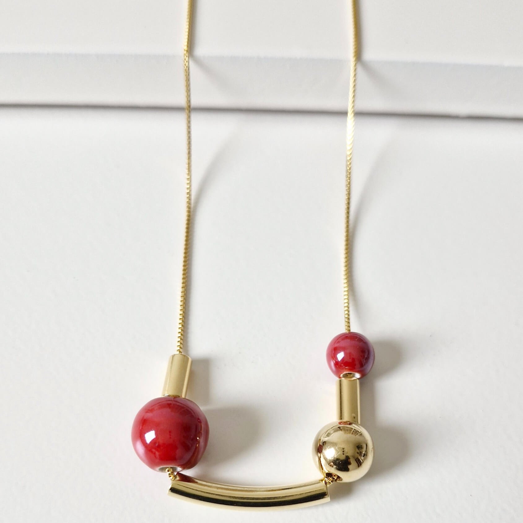 Colar Longo Urban Vermelho Dourado 2