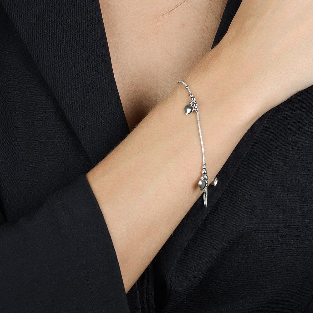 Pulseira Prateada Lisa com 3 Pingentes de Coração Prata 2