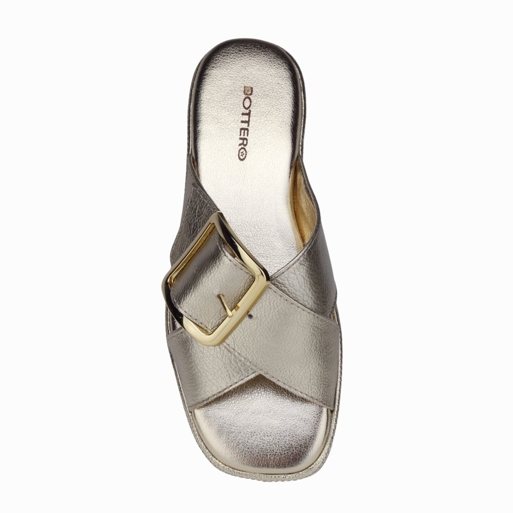 Chinelo Feminino Bottero com Fivela Dourado 3