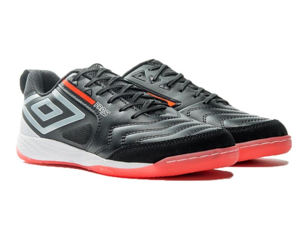 TENIS UMBRO FUTSAL PRO 5 BUMP U01FB041.180 PRETO CORAL Preto/Coral 9