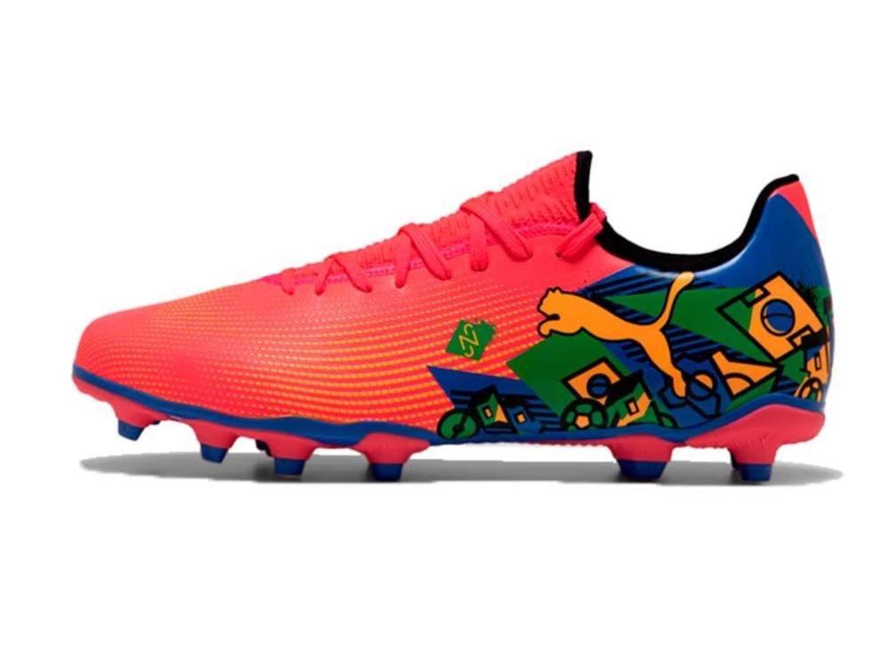 CHUTEIRA PUMA FUTURE 7 PLAY NJR FG/AG 108021-01 VERMELHO AZU