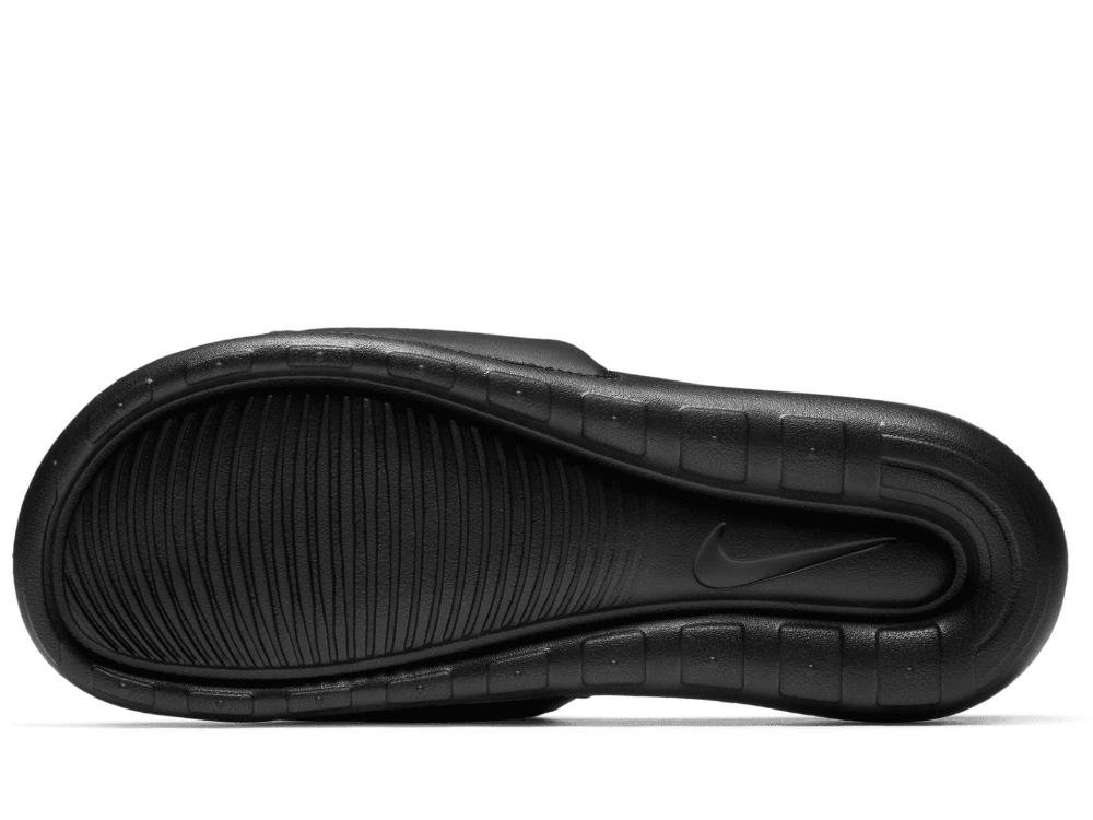 CHINELO NIKE SLIDE VICTORI ONE CN9675-002 PRETO Preto 2