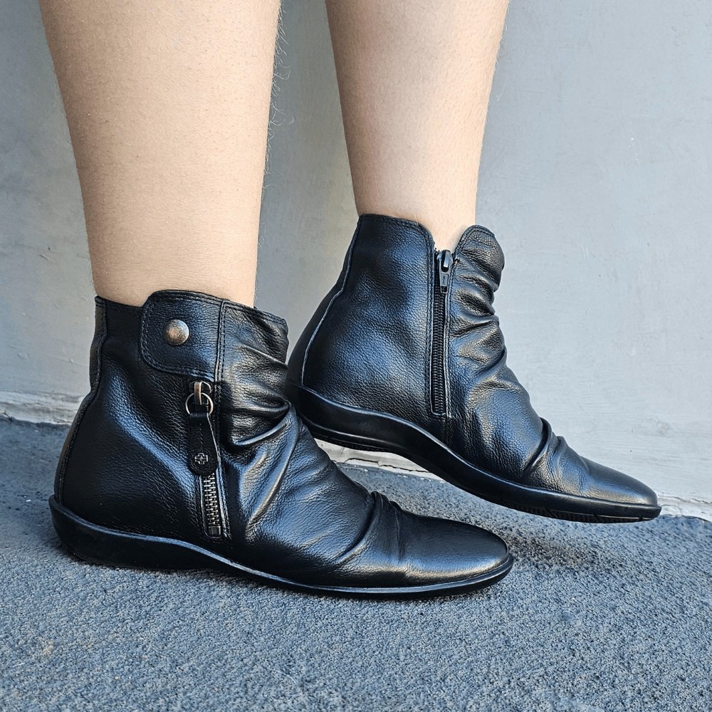 Bota Feminina ANG867 Couro Preto Preto 2