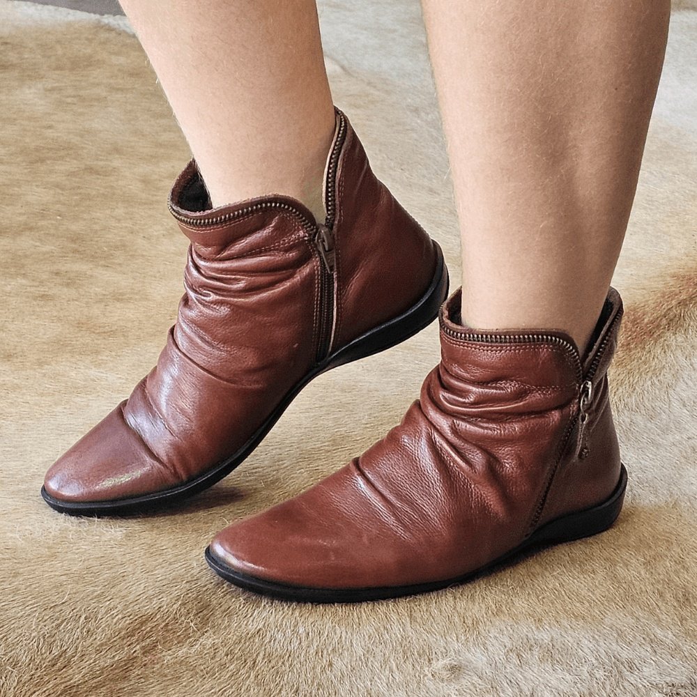 Bota Feminina ANG811 Couro Comfort Mogno Marrom 2