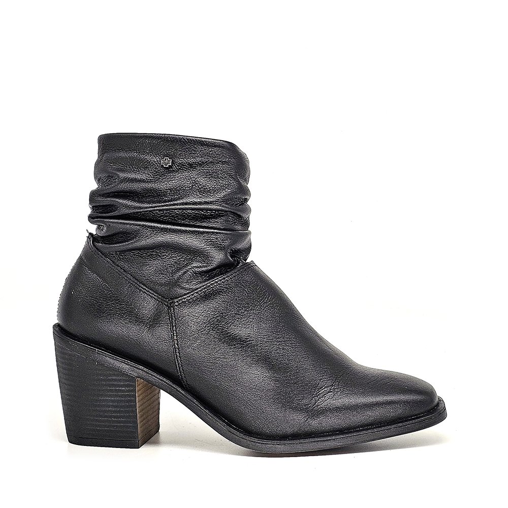 Bota Feminina KAR004 Couro Preto