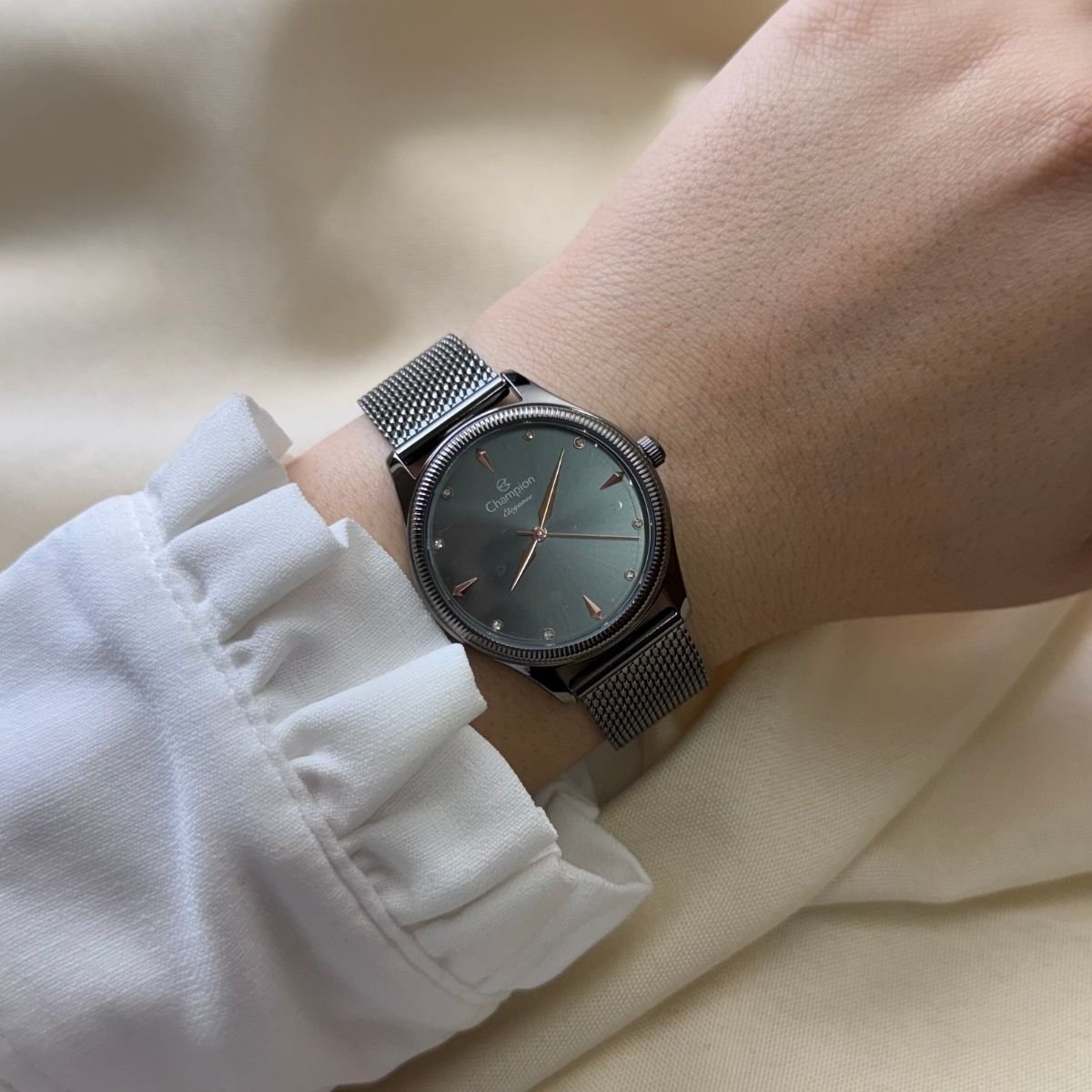 Relógio Champion Feminino CN24379C Cinza Preto 2