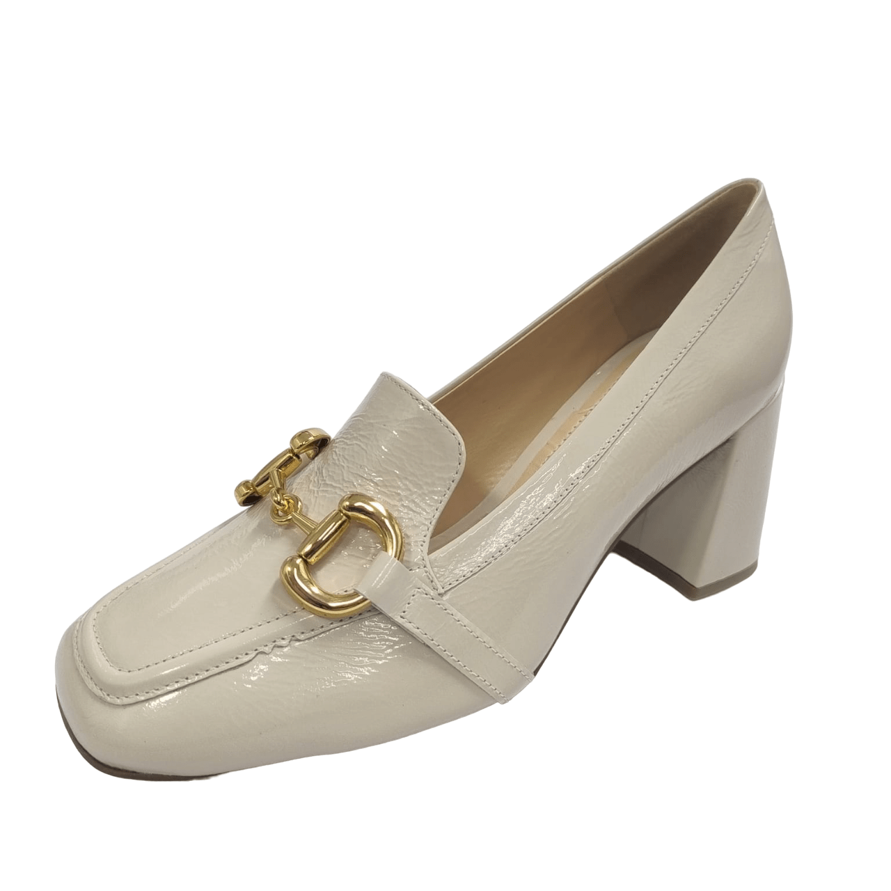 Scarpin Cecconello Off White Verniz Couro