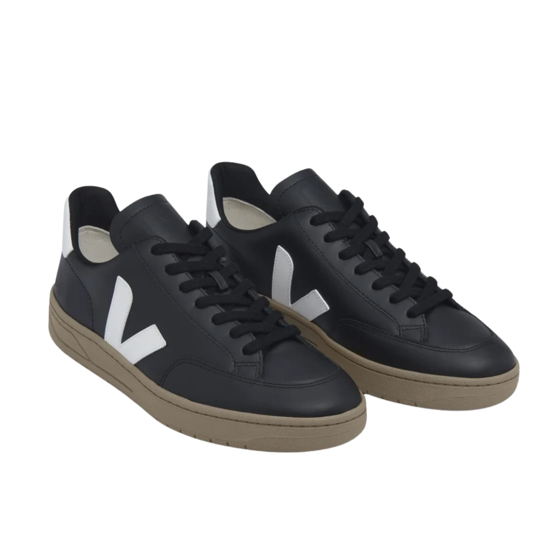Tênis Veja Feminino V-12 Black White Dune Couro Preto 2