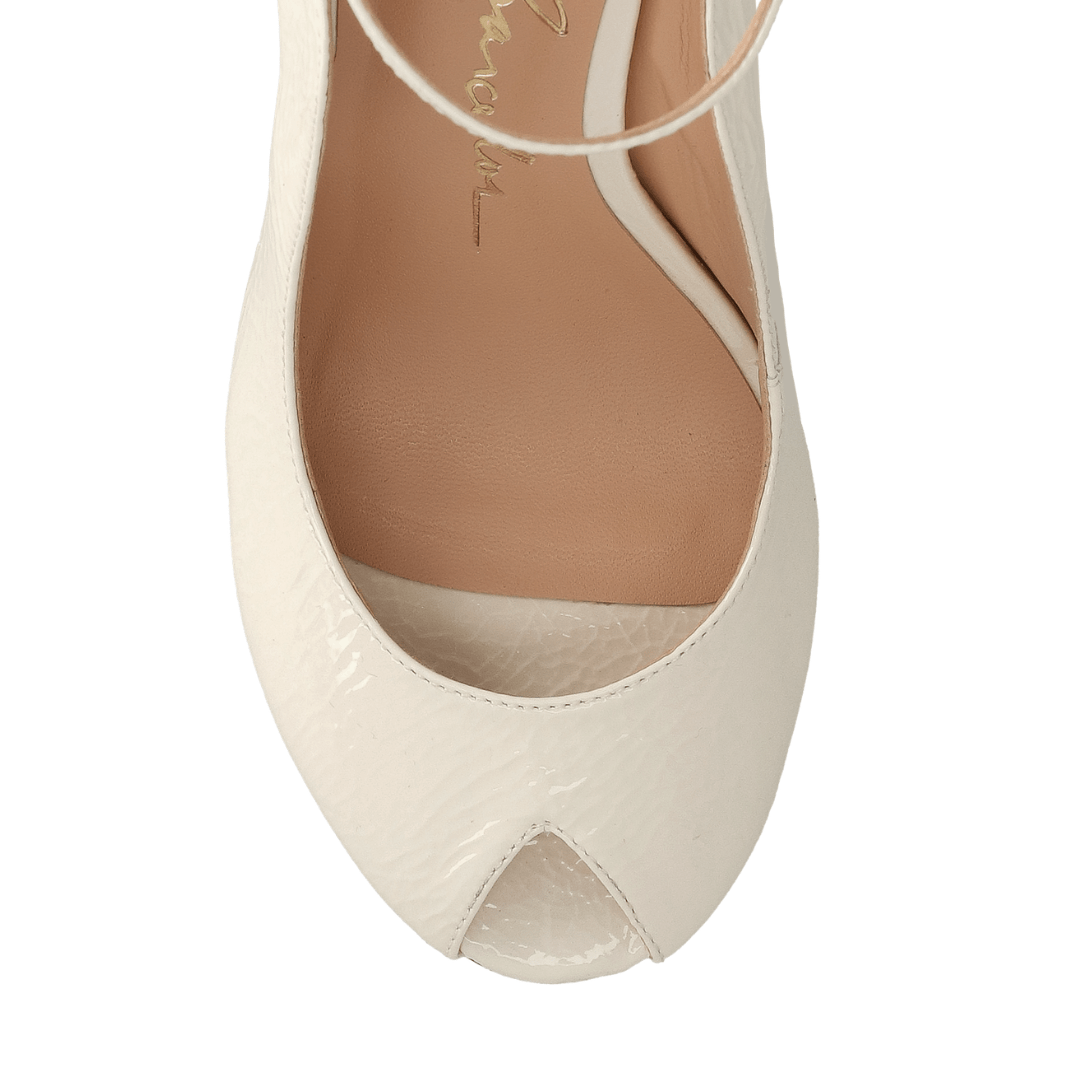 Scarpin Luiza Barcelos Feminina Salto Anabela Off White Couro Verniz Branco 3