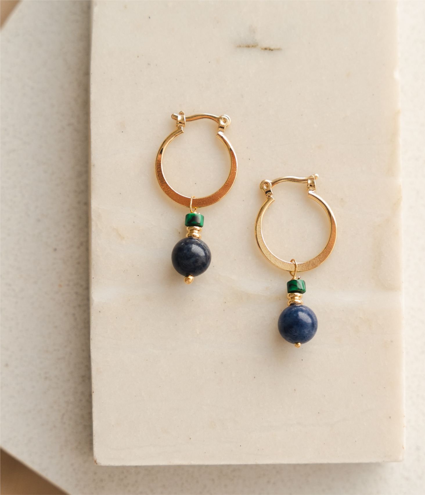 Brinco quartzo azul, malaquita e banho de ouro 18k Ouro 3