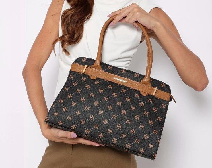 BOLSA FEMININA EM MONOGRAMA Café 2