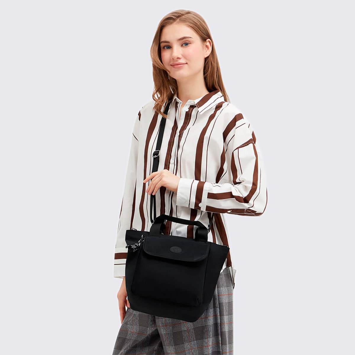 Bolsa Lancheira Kipling Awakea Preto I80532EN Preto 7
