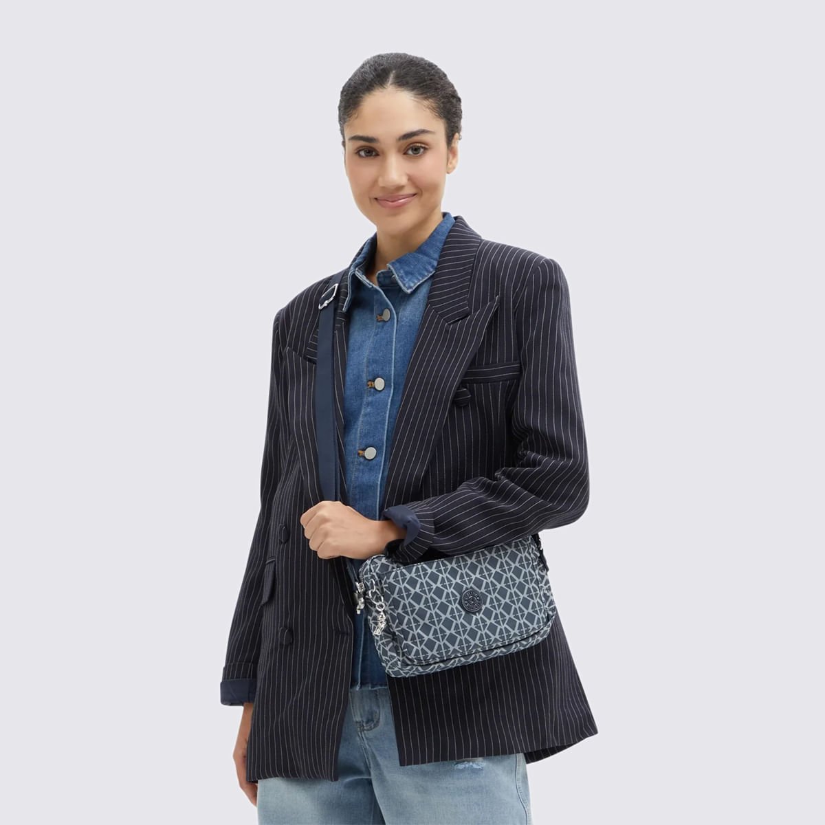 Bolsa Kipling Abanu M Estampada I80248DM Preto/Branco 7